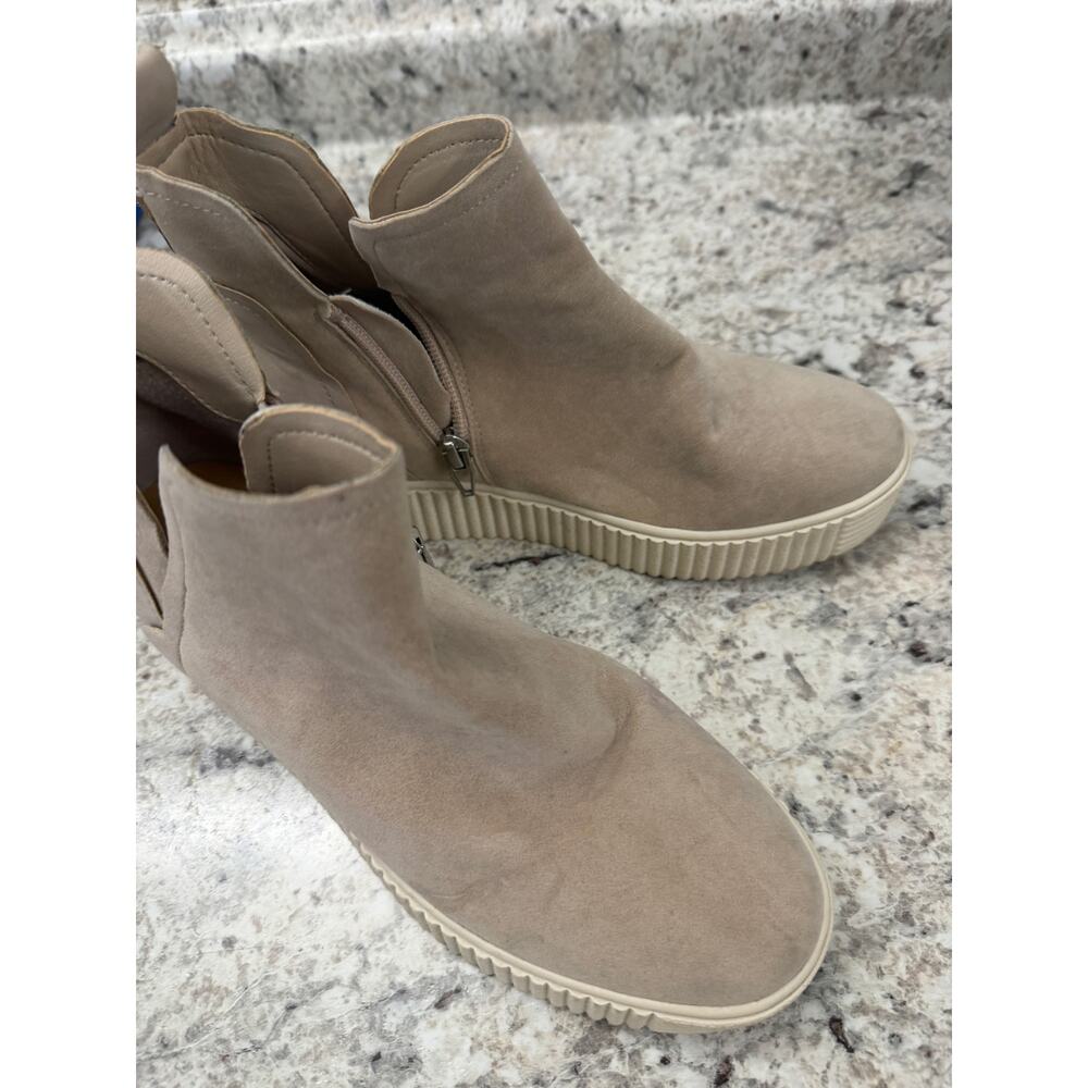 Dolce Vita Catri Wedge Booties Size 8.5 Taupe Suede Zip Ankle Boots Comfort - Picture 5 of 9